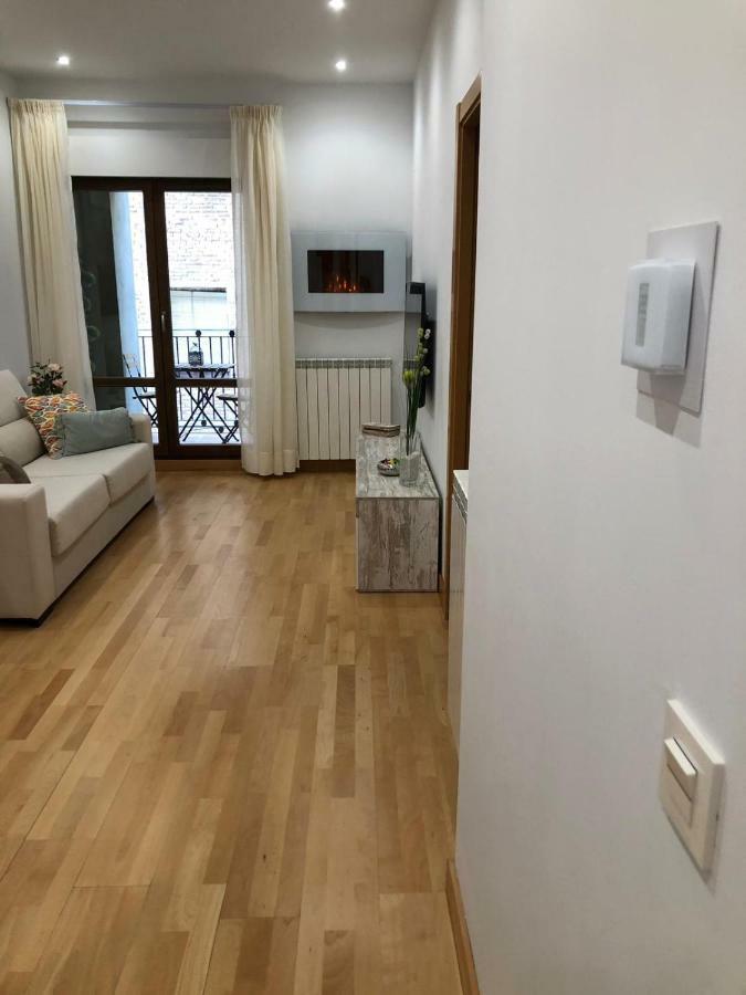 Palacete De Tudela - Parking Incluido Apartment Luaran gambar